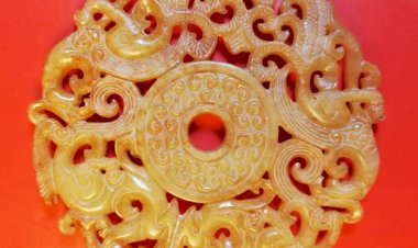 E53 戰國 出廓雙龍雙鳳雲紋玉璧