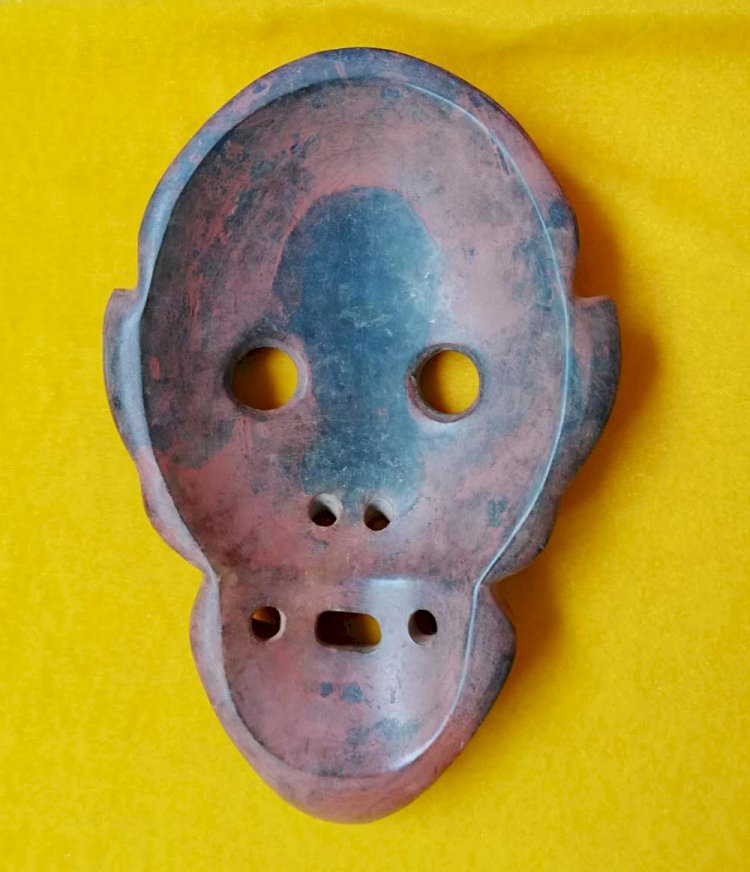 D001. Archaic Jade Mask
