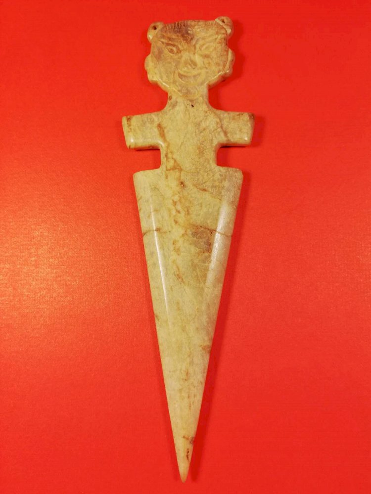 G024 Human Head Dagger Shaped Jade