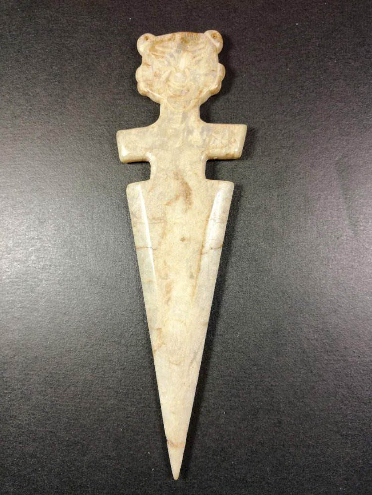 G024 Human Head Dagger Shaped Jade