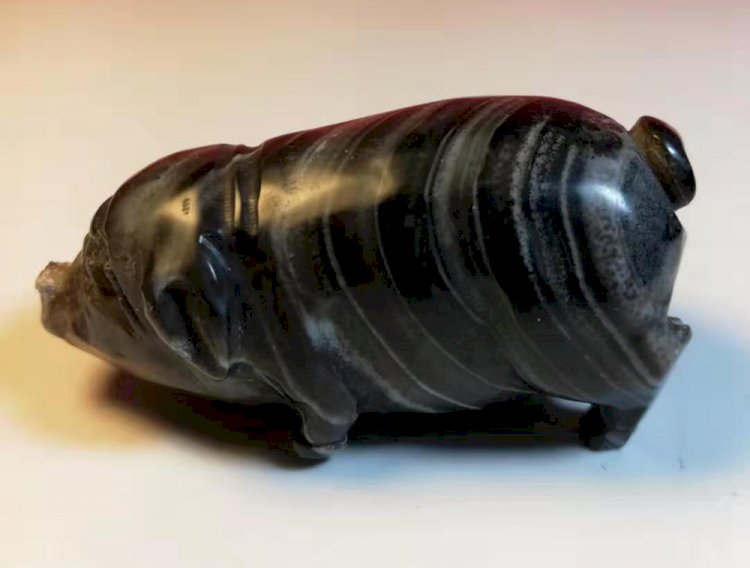 G038 Agate Pig