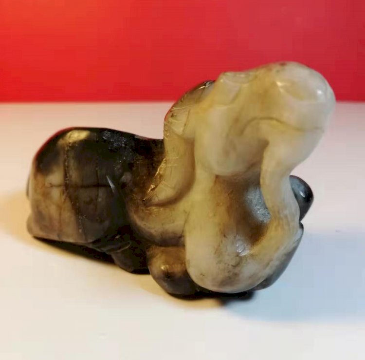 G039 White Jade Sheep Sculpture