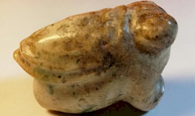 A022 新石器時代異形蟬玉珮