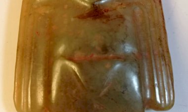 A024 紅山文化玉鴞