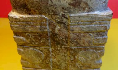 A031 Liangzhu Culture Animal-faced Jade Cong