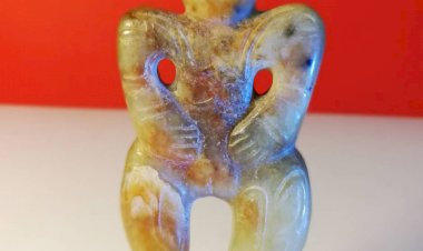 C004.Double-sided Jade of Standing Man & Woman