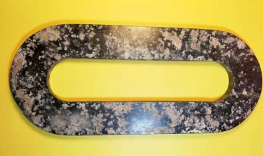 E54 Oval Plain Jade Bi