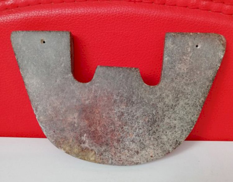 A008 Archaic Yamagata Jade Ornament