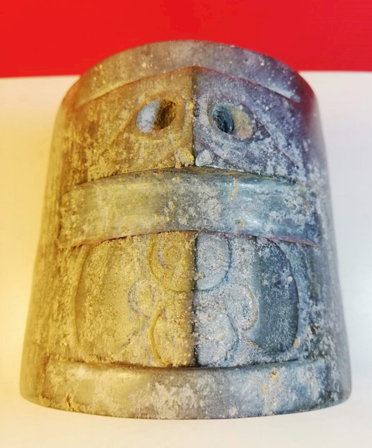 A032 Liangzhu Culture Bracelet Saped Jade Cong