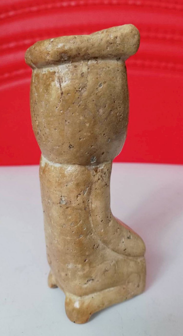 A020. Archaic White Jade of a Squatting Man