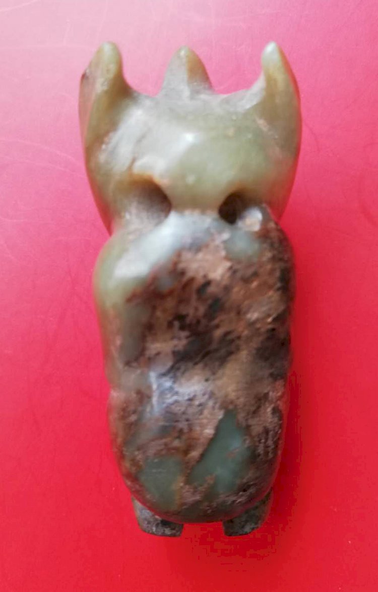 C001.  Jade Man Ornament of Guanghan Sanxingdui Era