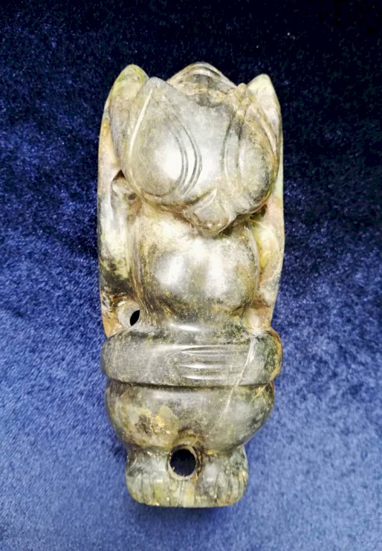 C002. Jade Woman Ornament of Guanghan Sanxingdui Era