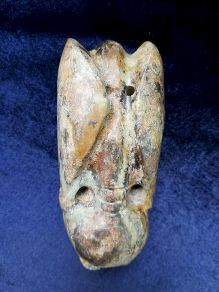 C002. Jade Woman Ornament of Guanghan Sanxingdui Era