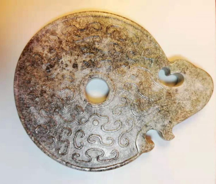 E65 戰國 出廓鳳首玉璧形珮